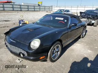 2004 Ford Thunderbird Deluxe z VIN 1FAHP60A24Y101788, wystawiony jako Copart lot #48224125 z przebiegiem 53 383 mil mil oraz Szkody całkowita. Historia ofert i sprzedaży dostępna na DreamBid. Obrazek 1.