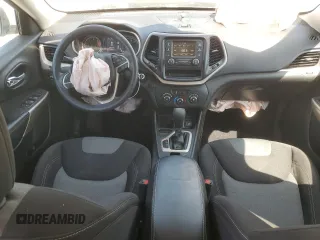 2018 Jeep Cherokee Latitude with VIN 1C4PJLCB6JD587468, listed as a Copart auction lot 52258695 with 136,466 mi miles and Salvage title. Bid and sale history available at DreamBid. Image 8.