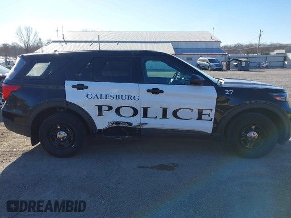 2020 Ford Police Interceptor Utility z VIN 1FM5K8AWXLGC99666, wystawiony jako IAAI lot #41021814 z przebiegiem 112 964 mil mil oraz . Historia ofert i sprzedaży dostępna na DreamBid. Obrazek 14.