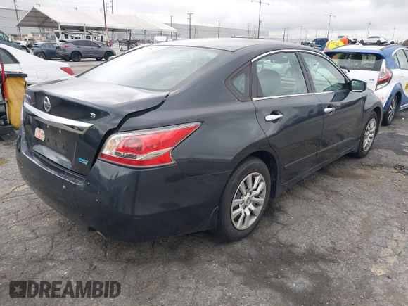 2014 Nissan Altima SV with VIN 1N4AL3AP0EC132468, listed as a IAAI auction lot 42063087 with 169,708 mi miles and . Bid and sale history available at DreamBid. Image 4.
