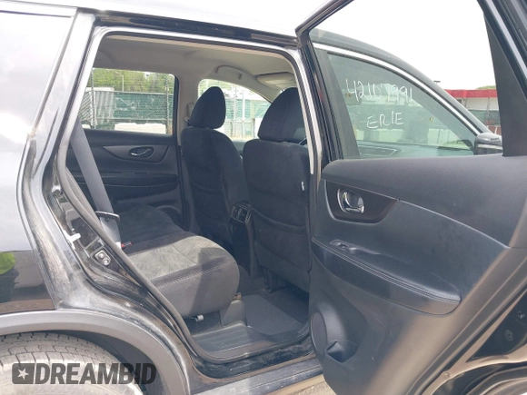 2015 Nissan Rogue SV with VIN 5N1AT2MK7FC879468, listed as a IAAI auction lot 42107991 with 160,084 mi miles. Bid and sale history available at carsss.com. Image 8.
