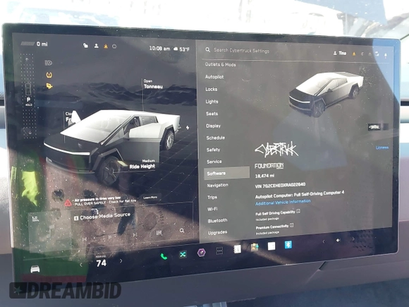 2024 Tesla Cybertruck z VIN 7G2CEHEDXRA022640, wystawiony jako IAAI lot #41423630 z przebiegiem 18 474 mil mil oraz . Historia ofert i sprzedaży dostępna na DreamBid. Obrazek 19.