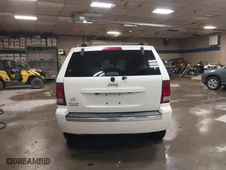 2009 Jeep Grand Cherokee Limited with VIN 1J8GR58K29C553812, listed as a IAAI auction lot 41520065 with 203,595 mi miles. Bid and sale history available at carsss.com. Image 15.