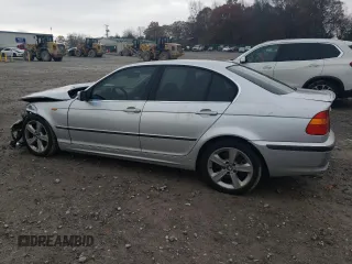 2005 BMW 3 Series 330i with VIN WBAEV53415KM42569, listed as a Copart auction lot 82333804 with 195,594 mi miles and Salvage Title. Bid and sale history available at carsss.com. Image 2.