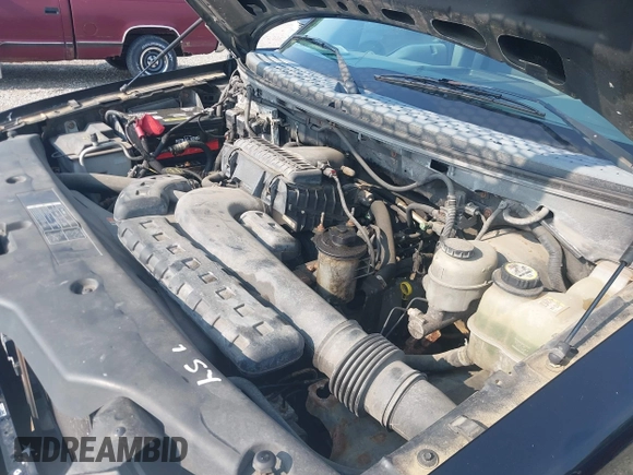 2005 Ford F-150 XLT с VIN 1FTPW14595KC61003, выставлен на аукционе IAAI как лот 42602965 с пробегом 188 031 миль миль и . История ставок и продаж доступна на DreamBid. Изображение 10.