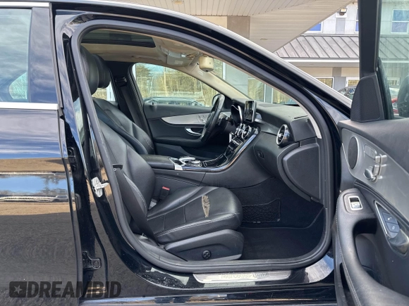 2015 Mercedes-Benz C 300 Luxury with VIN 55SWF4KB6FU080735, listed as a IAAI auction lot 41709744 with 122,005 mi miles and . Bid and sale history available at DreamBid. Image 5.