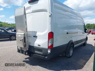 2021 Ford Transit Cargo z VIN 1FTBF4X81MKA80705, wystawiony jako IAAI lot #41929575 z przebiegiem Nie podano mil oraz . Historia ofert i sprzedaży dostępna na DreamBid. Obrazek 4.