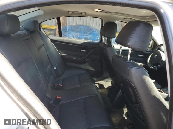 2007 BMW 3 Series 328xi с VIN WBAVC93527KX58684, выставлен на аукционе Copart как лот 62036435 с пробегом 161 910 миль миль и Чистый • Clean title. История ставок и продаж доступна на DreamBid. Изображение 10.