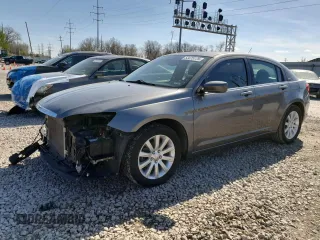 2012 Chrysler 200 Touring with VIN 1C3CCBBG2CN277254, listed as a Copart auction lot 53475175 with 60,660 mi miles and Salvage Title. Bid and sale history available at carsss.com. Image 1.