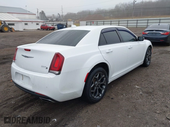 2018 Chrysler 300 with VIN 2C3CCAGG2JH269969, listed as a IAAI auction lot 41199752 with 99,332 mi miles. Bid and sale history available at carsss.com. Image 4.