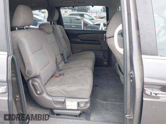 2016 Honda Odyssey SE with VIN 5FNRL5H32GB090144, listed as a IAAI auction lot 42190766 with 40,206 mi miles and . Bid and sale history available at DreamBid. Image 8.