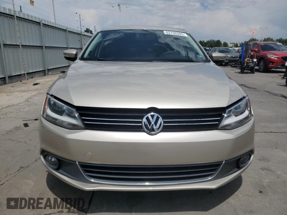 2013 Volkswagen Jetta TDI w/Premium/Nav с VIN 3VWLL7AJXDM200789, выставлен на аукционе Copart как лот 63700385 с пробегом 137 369 миль миль и Списание • Salvage title. История ставок и продаж доступна на DreamBid. Изображение 5.