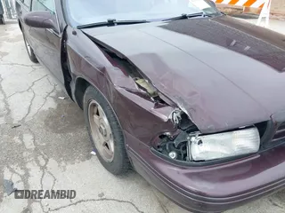 1995 Chevrolet Caprice z VIN 1G1BL52PXSR184877, wystawiony jako IAAI lot #42105547 z przebiegiem 109 845 mil mil oraz . Historia ofert i sprzedaży dostępna na DreamBid. Obrazek 6.