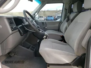 2002 Volkswagen EuroVan MV с VIN WV2NB47052H015757, выставлен на аукционе Copart как лот 81666434 с пробегом 191 543 миль миль и Чистый • Clean title. История ставок и продаж доступна на DreamBid. Изображение 7.