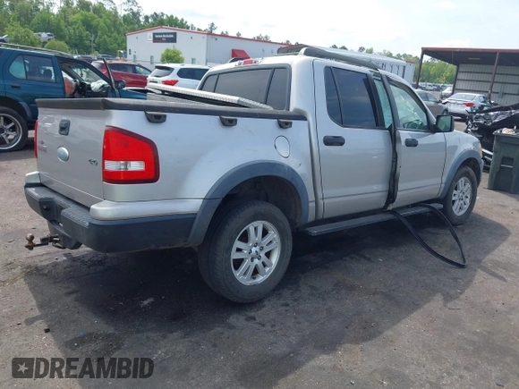 2008 Ford Explorer Sport Trac XLT with VIN 1FMEU51E28UA09011, listed as a IAAI auction lot 42104236 with 208,490 mi miles and . Bid and sale history available at DreamBid. Image 4.
