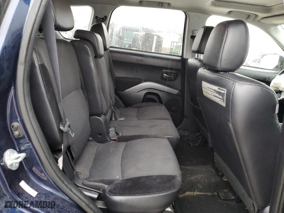 2010 Mitsubishi Outlander SE with VIN JA4AS3AW3AZ009561, listed as a Copart auction lot 47609525 with 112,961 mi miles and Salvage Title. Bid and sale history available at carsss.com. Image 11.