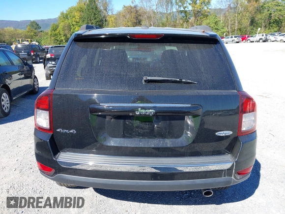2016 Jeep Compass Latitude with VIN 1C4NJDEB5GD753210, listed as a IAAI auction lot 40530185 with 87,045 mi miles. Bid and sale history available at carsss.com. Image 17.