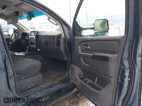 2015 Nissan Titan SV z VIN 1N6AA0ECXFN507260, wystawiony jako IAAI lot #41203612 z przebiegiem 103 000 mil mil oraz . Historia ofert i sprzedaży dostępna na DreamBid. Obrazek 5.