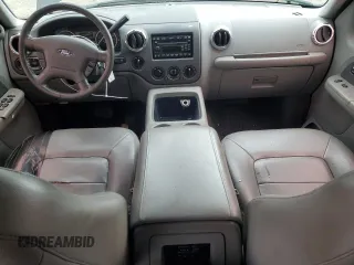 2005 Ford Expedition Special Service z VIN 1FMFU16505LA30009, wystawiony jako Copart lot #55461515 z przebiegiem 229 613 mil mil oraz Szkoda całkowita • Salvage title. Historia ofert i sprzedaży dostępna na DreamBid. Obrazek 8.