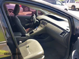 2011 Toyota Prius I with VIN JTDKN3DU1B1402339, listed as a IAAI auction lot 42000051 with 226,974 mi miles. Bid and sale history available at carsss.com. Image 5.