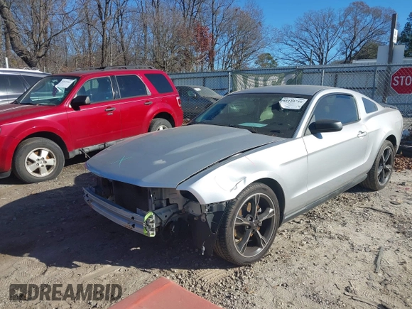2011 Ford Mustang V6 with VIN 1ZVBP8AM0B5105676, listed as a IAAI auction lot 41110716 with 177,624 mi miles and . Bid and sale history available at carsss.com. Image 2.