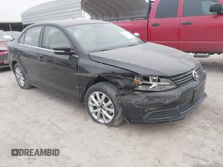 2014 Volkswagen Jetta Sedan SE w/Connectivity with VIN 3VWD07AJ3EM429815, listed as a IAAI auction lot 41288078 with 145,279 mi miles. Bid and sale history available at carsss.com. Image 1.