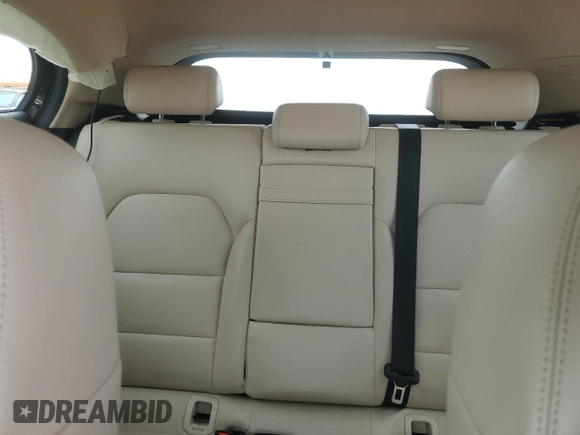 2015 Mercedes-Benz GLA 250 z VIN WDCTG4EB2FJ113312, wystawiony jako Copart lot #54522535 z przebiegiem 67 298 mil mil oraz Szkoda całkowita • Salvage title. Historia ofert i sprzedaży dostępna na DreamBid. Obrazek 10.