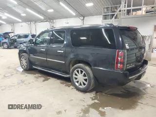 2012 GMC Yukon XL Denali with VIN 1GKS2MEF9CR323393, listed as a IAAI auction lot 41983097 with Not Provided miles. Bid and sale history available at carsss.com. Image 3.