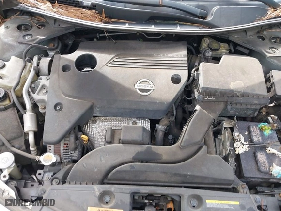 2014 Nissan Altima 2.5 with VIN 1N4AL3AP0EN371247, listed as a IAAI auction lot 41612477 with 233,716 mi miles. Bid and sale history available at carsss.com. Image 10.