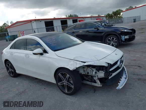 2022 Mercedes-Benz A 220 with VIN W1K3G4EB5NJ341170, listed as a IAAI auction lot 41598290 with 33,325 mi miles and . Bid and sale history available at DreamBid. Image 14.