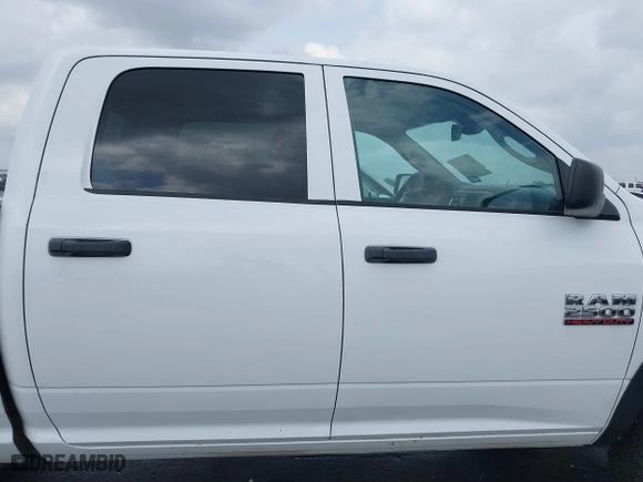 2018 Ram 2500 Tradesman with VIN 3C6UR5CL5JG357477, listed as a IAAI auction lot 41678900 with 247,787 mi miles. Bid and sale history available at carsss.com. Image 13.
