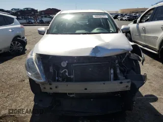 2016 Nissan Versa S z VIN 3N1CN7AP7GL905886, wystawiony jako Copart lot #48686295 z przebiegiem 142 507 mil mil oraz Szkoda całkowita • Salvage title. Historia ofert i sprzedaży dostępna na DreamBid. Obrazek 5.