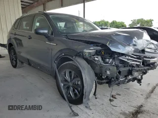 2022 Volkswagen Tiguan SE с VIN 3VV2B7AX4NM056763, выставлен на аукционе Copart как лот 61078065 с пробегом Не указан миль и На запчасти • Non repairable. История ставок и продаж доступна на DreamBid. Изображение 4.
