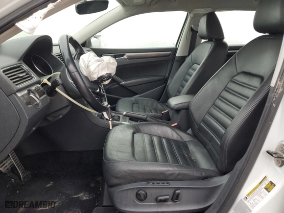 2016 Volkswagen Passat 1.8T SEL with VIN 1VWCT7A33GC056607, listed as a Copart auction lot 41484155 with 0 mi miles and Salvage Title. Bid and sale history available at carsss.com. Image 7.