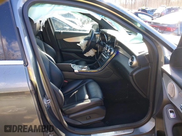2020 Mercedes-Benz GLC with VIN WDC0G8EB3LF695087, listed as a IAAI auction lot 41588957 with 53,355 mi miles. Bid and sale history available at carsss.com. Image 5.