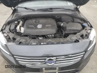 2015 Volvo S60 T5 Drive-E Premier with VIN YV126MFK6F1352357, listed as a Copart auction lot 70982193 with 31,445 mi miles. Bid and sale history available at carsss.com. Image 13.