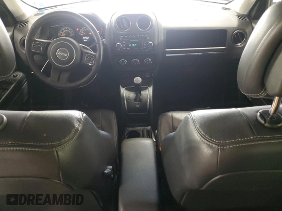 2015 Jeep Patriot High Altitude with VIN 1C4NJRFB2FD436169, listed as a Copart auction lot 52825645 with 70,743 mi miles and Salvage Title. Bid and sale history available at carsss.com. Image 8.