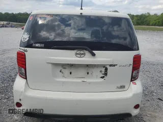 2013 Scion xB z VIN JTLZE4FE1DJ047657, wystawiony jako Copart lot #54061145 z przebiegiem Nie podano mil oraz Czysty tytuł • Clean title. Historia ofert i sprzedaży dostępna na DreamBid. Obrazek 6.