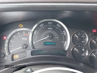 2005 Cadillac Escalade z VIN 1GYEK63N95R124940, wystawiony jako IAAI lot #42255300 z przebiegiem 160 355 mil mil oraz . Historia ofert i sprzedaży dostępna na DreamBid. Obrazek 7.
