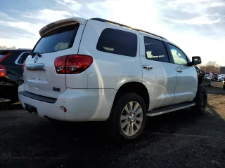 2015 Toyota Sequoia Platinum with VIN 5TDDY5G18FS117921, listed as a Copart auction lot 81804294 with 129,679 mi miles and Salvage Title. Bid and sale history available at carsss.com. Image 3.