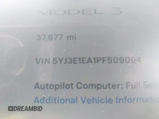 2023 Tesla Model 3 z VIN 5YJ3E1EA1PF509094, wystawiony jako IAAI lot #41843497 z przebiegiem 37 677 mil mil oraz . Historia ofert i sprzedaży dostępna na DreamBid. Obrazek 9.
