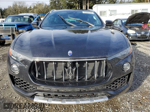 2017 Maserati Levante S z VIN ZN661YUL2HX236211, wystawiony jako Copart lot #45689735 z przebiegiem 73 318 mil mil oraz Szkoda całkowita • Salvage title. Historia ofert i sprzedaży dostępna na DreamBid. Obrazek 5.