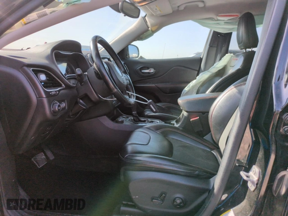 2020 Jeep Cherokee Trailhawk с VIN 1C4PJMBX6LD608552, выставлен на аукционе Copart как лот 52159995 с пробегом 84 368 миль миль и Списание • Salvage title. История ставок и продаж доступна на DreamBid. Изображение 7.