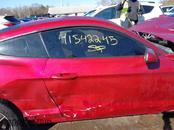 2019 Ford Mustang EcoBoost with VIN 1FA6P8TH3K5117315, listed as a IAAI auction lot 41542245 with Not Provided miles and . Bid and sale history available at carsss.com. Image 14.