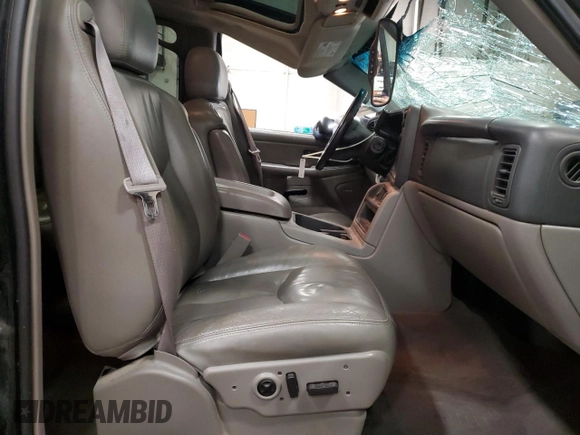 2005 Chevrolet Avalanche Z71 with VIN 3GNEK12Z25G185227, listed as a Copart auction lot 79913834 with 201,102 mi miles and Salvage Title. Bid and sale history available at DreamBid. Image 7.