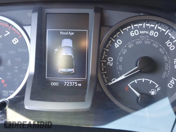 2020 Toyota Tacoma SR5 z VIN 3TMCZ5AN9LM296826, wystawiony jako IAAI lot #42533149 z przebiegiem 72 375 mil mil oraz . Historia ofert i sprzedaży dostępna na DreamBid. Obrazek 7.
