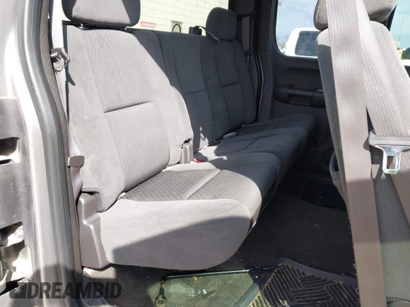 2007 Chevrolet Silverado 1500 LT w/1LT with VIN 2GCEC19J771721896, listed as a IAAI auction lot 41703914 with 217,121 mi miles. Bid and sale history available at carsss.com. Image 8.