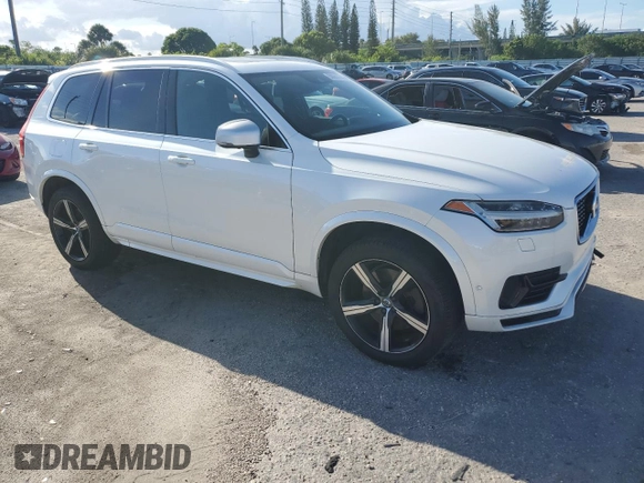 2017 Volvo XC90 R-Design with VIN YV4BC0PM3H1109046, listed as a Copart auction lot 60981114 with 118,008 mi miles and Clean Title. Bid and sale history available at carsss.com. Image 4.