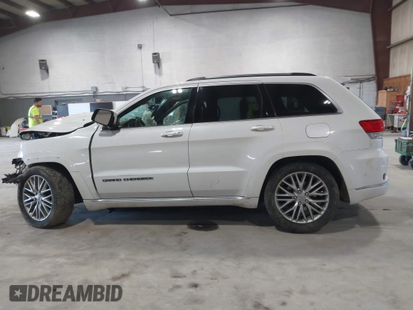 2018 Jeep Grand Cherokee Summit с VIN 1C4RJFJGXJC104286, выставлен на аукционе IAAI как лот 41905269 с пробегом 132 183 миль миль и . История ставок и продаж доступна на DreamBid. Изображение 14.