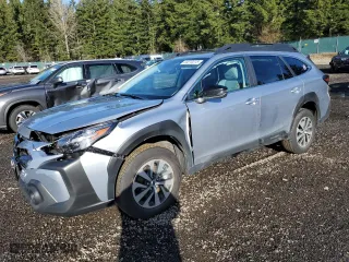 2024 Subaru Outback Premium with VIN 4S4BTAFCXR3241966, listed as a Copart auction lot 44070315 with 10,885 mi miles and Salvage Title. Bid and sale history available at carsss.com. Image 1.
